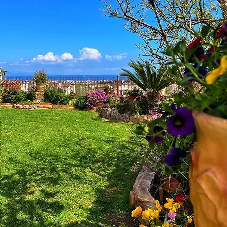 Gardenbnb- Apartment With Garden & Seaview Artemida  Exterior foto